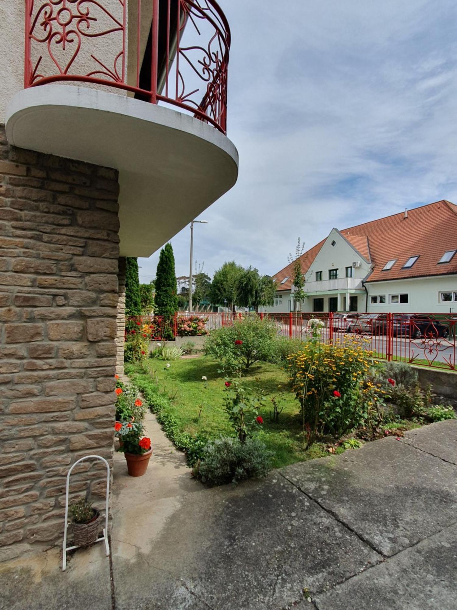 Anna Apartman Hévíz 外观 照片